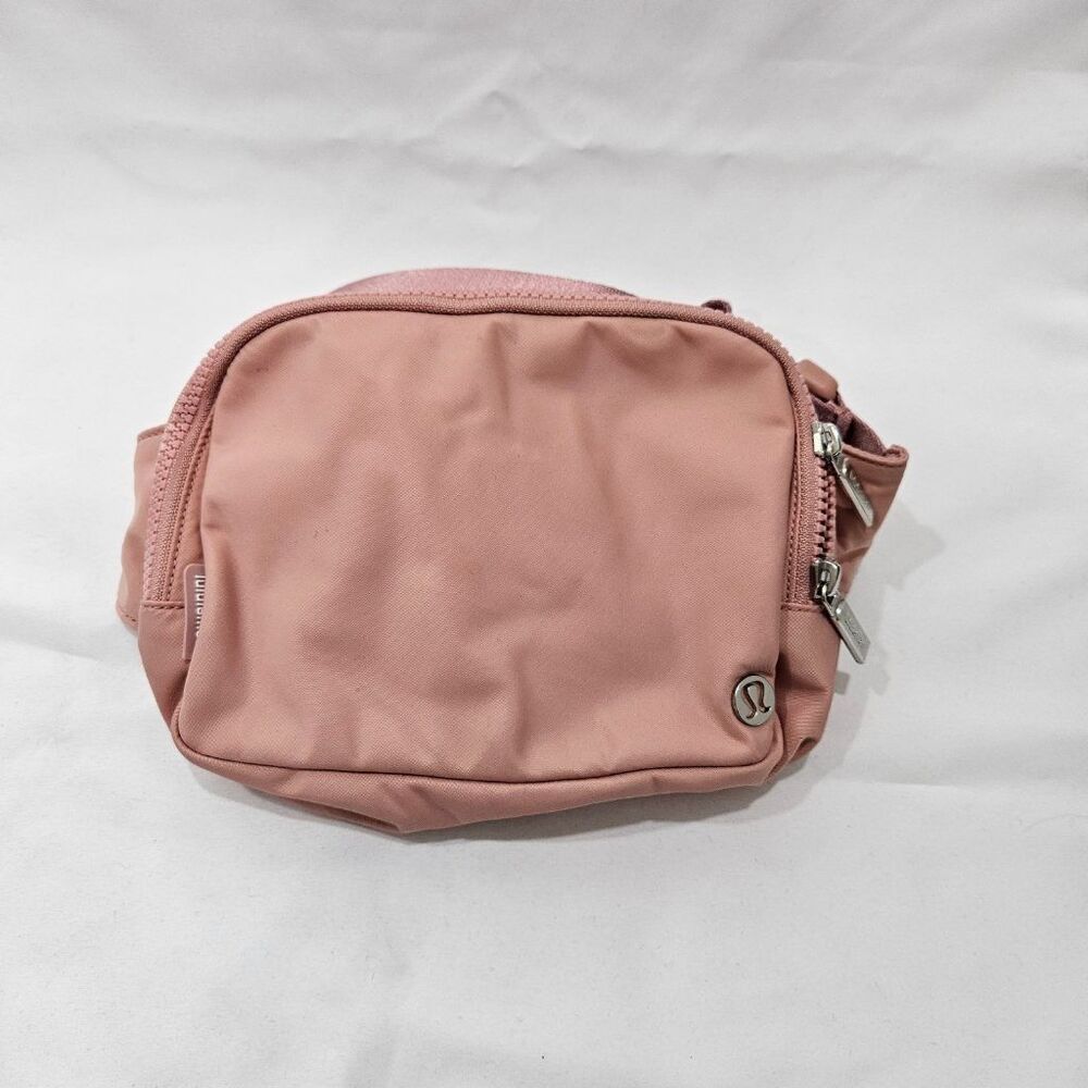 Lululemon Everywhere Belt Bag 1L Pink Nylon Crossbody Fanny Pack OS Athleisure